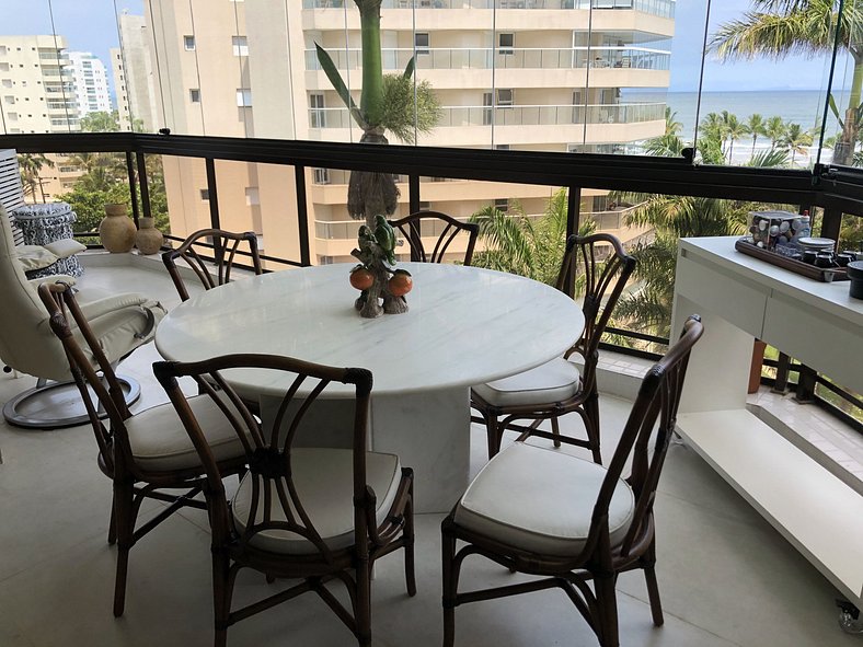 Riviera: M3 Kingston Town 61, front de mer, promenade sur l'